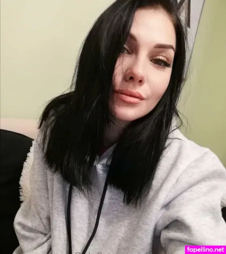 Lisa Austin OnlyFans Thumbnail #B8A5iy91wa
