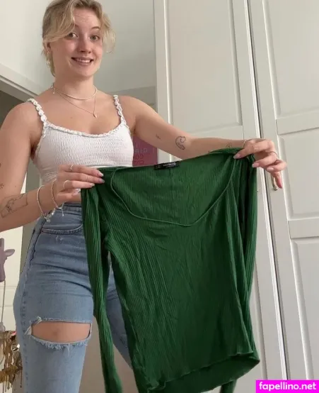 Lisa Belsbacher OnlyFans Thumbnail #cVDRVlJTOW