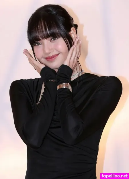 Lisa Blackpink OnlyFans Thumbnail #eyoWJdTbQD