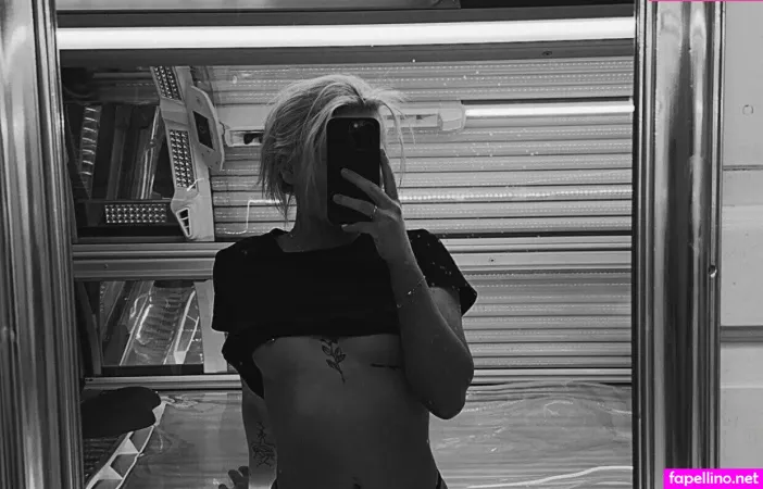 Lisa Brox OnlyFans Thumbnail #a4RgATE9XH