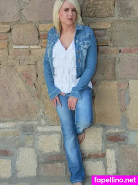 Lisa Bund OnlyFans Thumbnail #3p7guG5vdJ