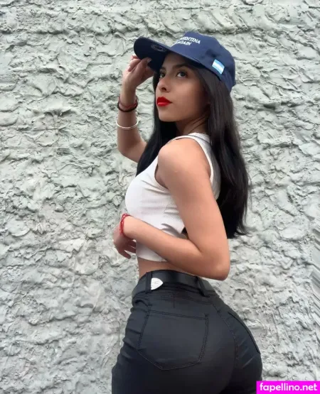 Lisa Caro OnlyFans Thumbnail #npFNsrx3hM