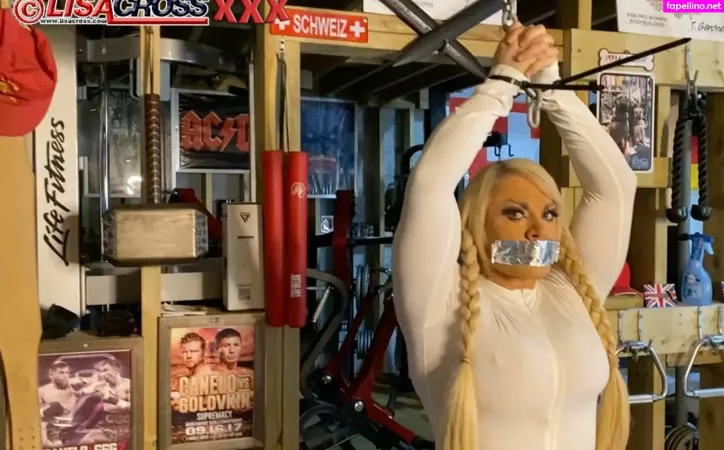Lisa Cross OnlyFans Thumbnail #dRYJhf5raW