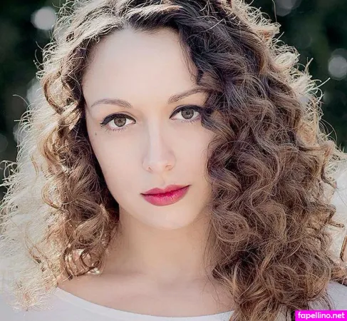 Lisa Dee OnlyFans Thumbnail #z39jRIbPoA