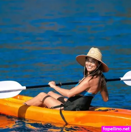 Lisa Dillon OnlyFans Thumbnail #sAx9dvWwFC