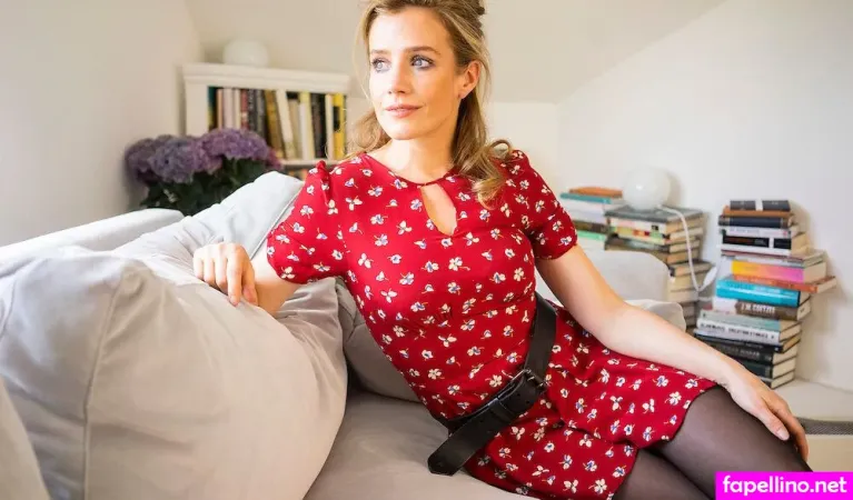 Lisa Dwan OnlyFans Thumbnail #RFxMohkNPw