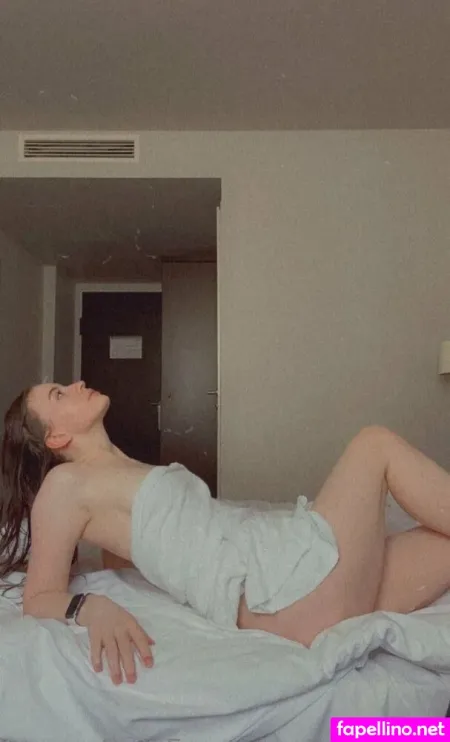 Lisa Emelie Wessel OnlyFans Thumbnail #2Lg8NFHHCT