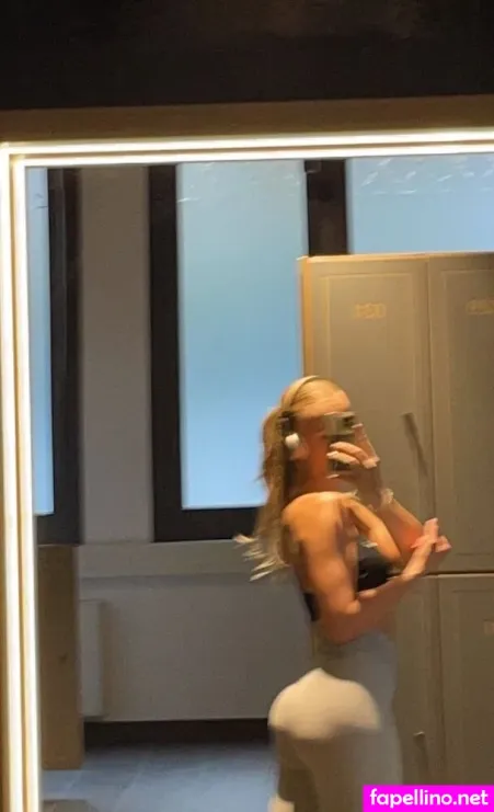 Lisa Gsl OnlyFans Thumbnail #A45f7uZsTZ