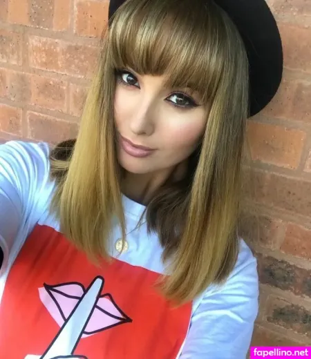 Lisa Hoszowskyj OnlyFans Thumbnail #VBSJYKYfKS