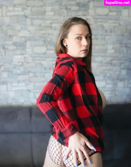 Lisa Joanne OnlyFans Thumbnail #mB9C1wwm0v