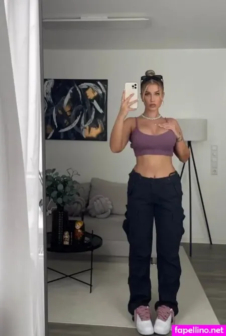 Lisa Jolie OnlyFans Thumbnail #0JCS6nva3y