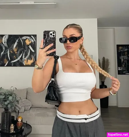 Lisa Jolie OnlyFans Thumbnail #HH3SpXhojI