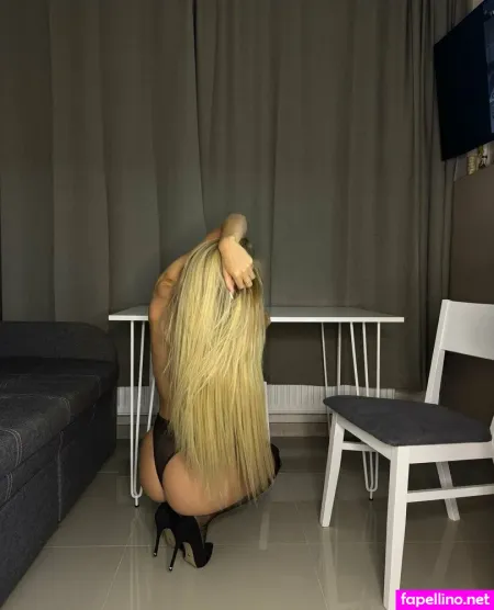 Lisa Knows OnlyFans Thumbnail #0PrmtyX3cA