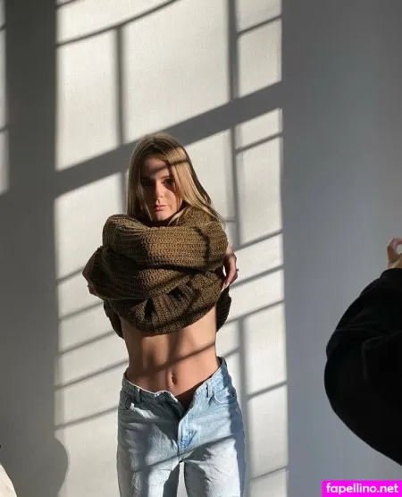 Lisa Knows OnlyFans Thumbnail #yu3i2IW0LN