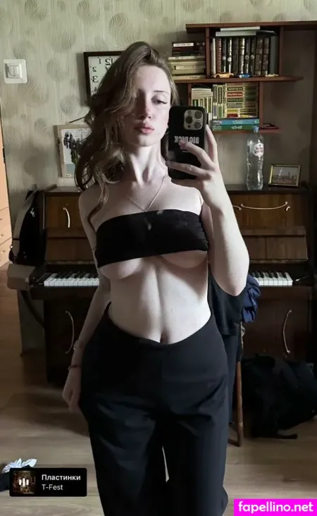 Lisa Knvlv OnlyFans Thumbnail #2jfbdjo41e