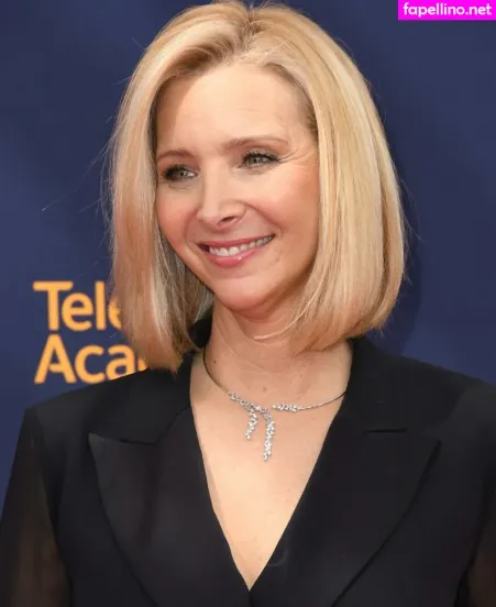 Lisa Kudrow OnlyFans Thumbnail #xXf0OLCZ4o