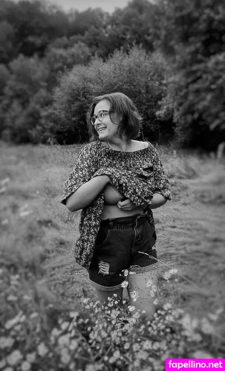 Lisa Liepa OnlyFans Thumbnail #puNtLLnIkO