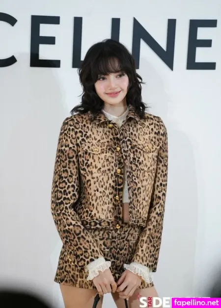 Lisa Manoban OnlyFans Thumbnail #IOXnX0rYpa