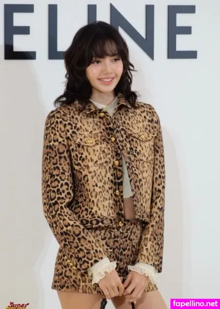 Lisa Manoban OnlyFans Thumbnail #uDN9IUz5XR