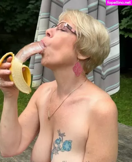 Lisa Onthe Weekend OnlyFans Thumbnail #P6SinzY6ED