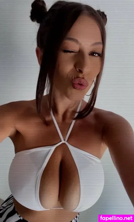 Lisa Peach OnlyFans Thumbnail #yAFHCjMl6y