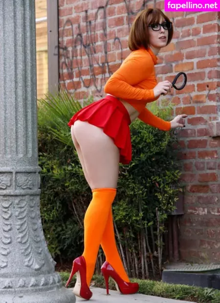 Lisa Pinelli OnlyFans Thumbnail #7EGudDKOK2