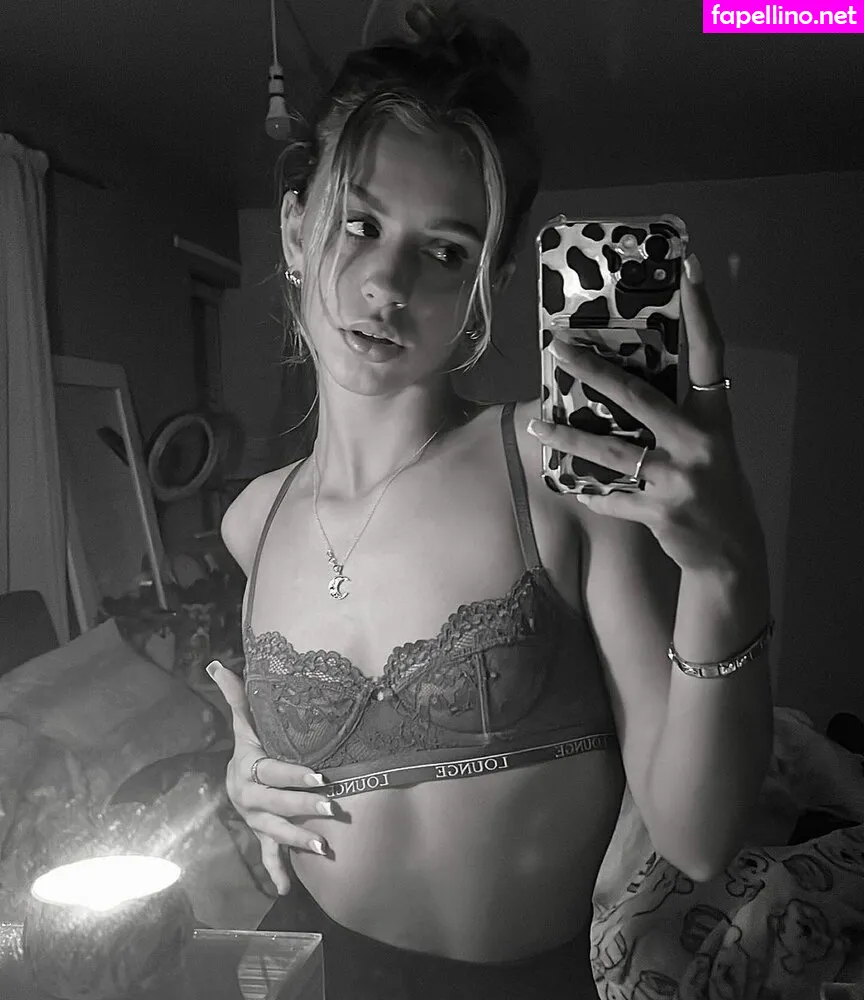 lisajoulie, oxlisapricexo Nude Leaked OnlyFans Photo #S7NPiBsm3J