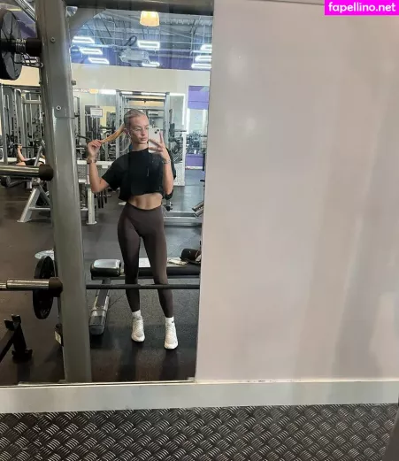 Lisa Price OnlyFans Thumbnail #pUg3fGkST8