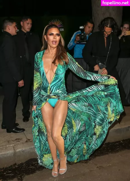 Lisa Rinna OnlyFans Thumbnail #27x0D9R6im