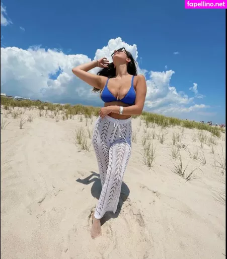 Lisa Sandson OnlyFans Thumbnail #t63WhNpu07