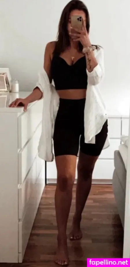 Lisa Srmst OnlyFans Thumbnail #9HyKvDc3p9