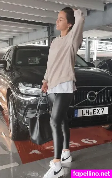 Lisa Srmst OnlyFans Thumbnail #pEHUcdmsLX