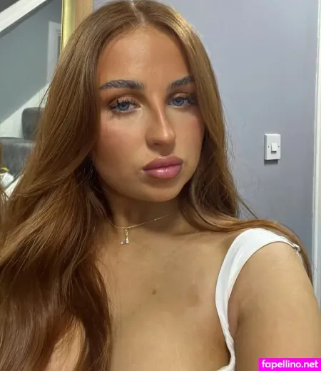 Lisa Sutherland OnlyFans Thumbnail #5zFyEWLZiJ