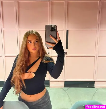 Lisa Sutherland OnlyFans Thumbnail #pc1lwaDD92