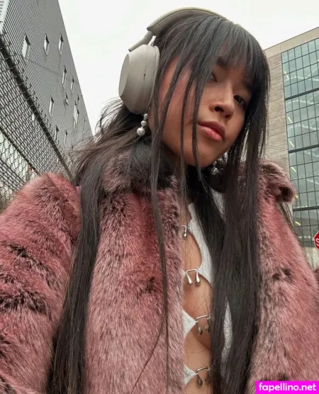 Lisa Tung OnlyFans Thumbnail #UTcIdghz0b