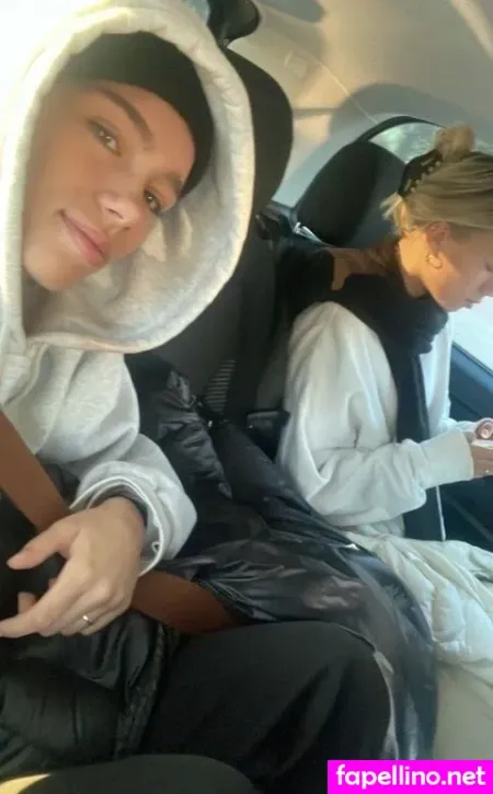 Lisa Und Lena OnlyFans Thumbnail #1zltxBtNtb