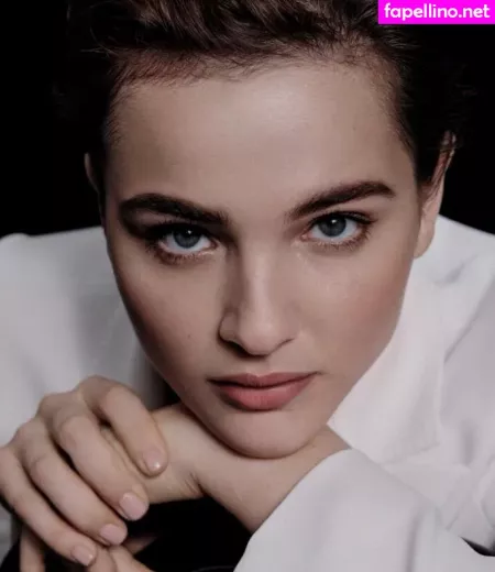 Lisa Vicari OnlyFans Thumbnail #6yOfIwmDQW