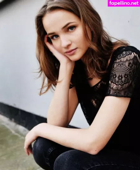 Lisa Vicari OnlyFans Thumbnail #EV8RNPNGp7