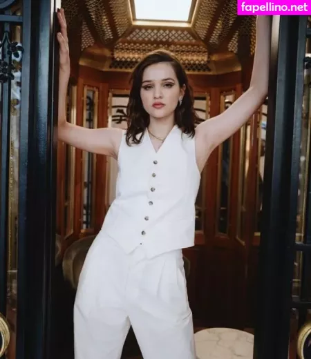 Lisa Vicari OnlyFans Thumbnail #ldBxUgD9GI