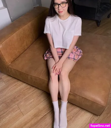 Lisa Wow Main Profile Photo