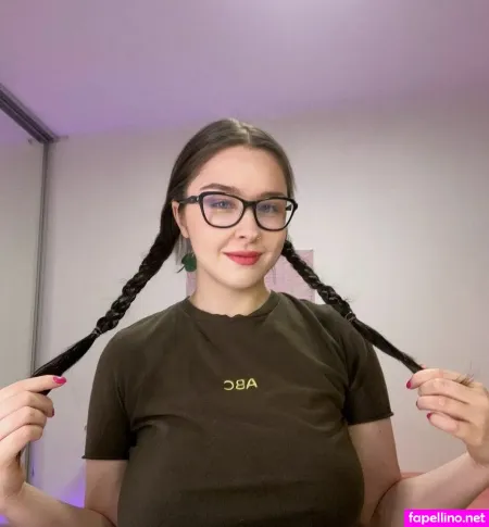 Lisa Wow OnlyFans Thumbnail #duE2VnPyxx