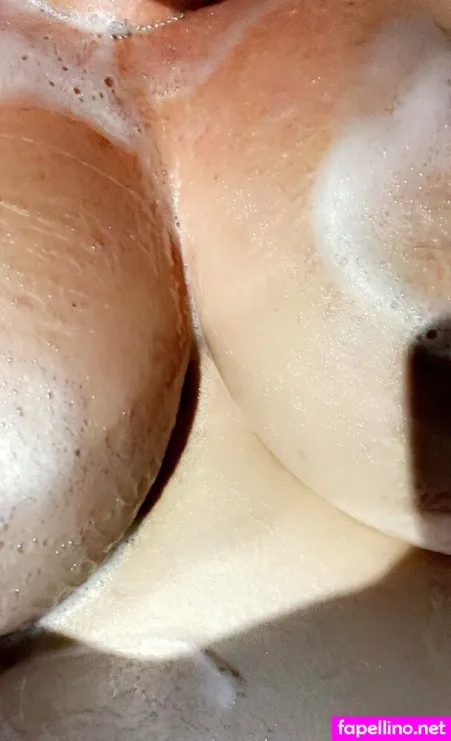 Lisa51883 Main Profile Photo