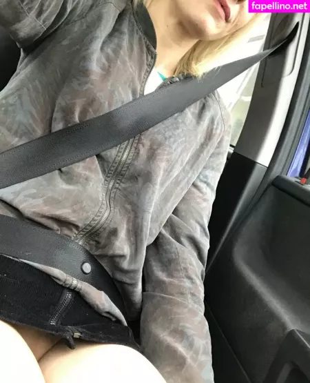 Lisa69xxx OnlyFans Thumbnail #mYx2wlBDKi
