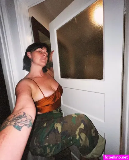 Lisahoneybae OnlyFans Thumbnail #auGTOpP7mj