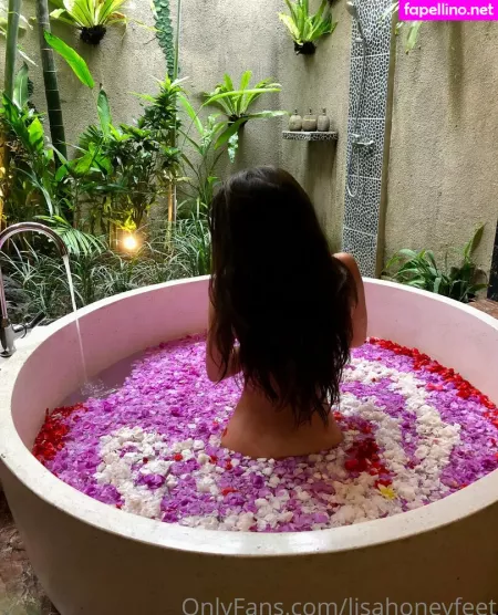Lisahoneyfeet OnlyFans Thumbnail #TjqaDQuU2T
