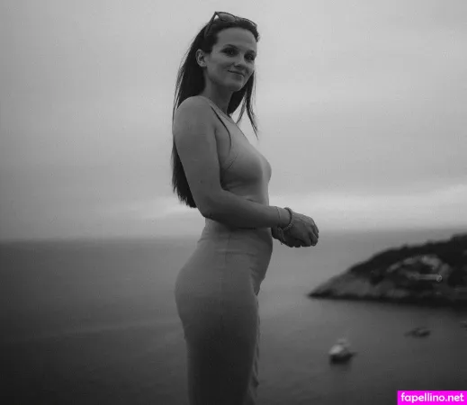 Lisamjung OnlyFans Thumbnail #O9YRYx8fSH