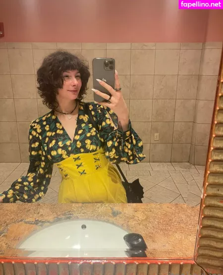 Lisasayshello OnlyFans Thumbnail #FWyEb0CD2Z