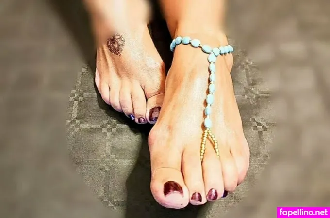 Lisawife80 OnlyFans Thumbnail #hLckwaknYf