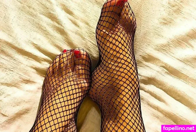 Lisawife80 OnlyFans Thumbnail #rvIiUgrJXd