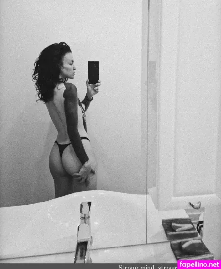 Lisbeth Mueller OnlyFans Thumbnail #2krNBSkW6M